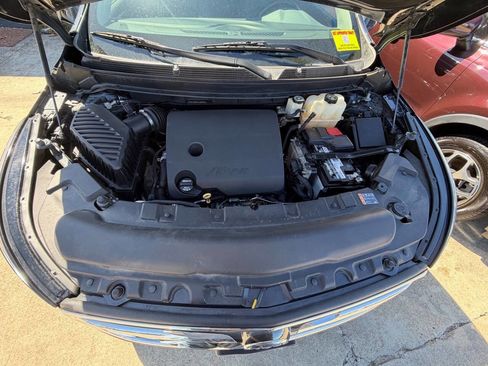 Used 2019 Buick Enclave Essence image 8