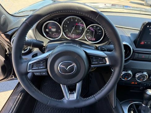 Used 2022 MAZDA MX-5 Miata Grand Touring w/ Weather Package RWD image 14