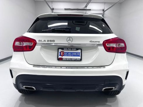 Used 2018 Mercedes-Benz GLA 250 4MATIC image 11