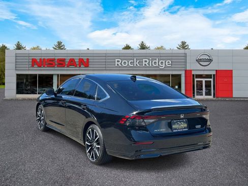 Used 2024 Honda Accord Touring image 4