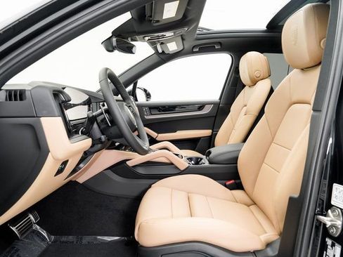 New 2026 Porsche Cayenne image 6