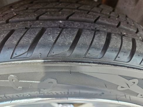 Used 2013 Dodge Challenger R/T RWD image 27