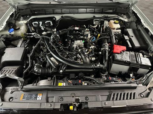 Used 2023 Ford Bronco Wildtrak AWD/4WD image 36