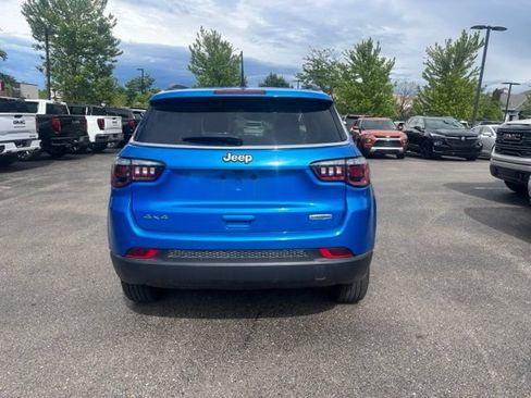 Used 2021 Jeep Compass Latitude w/ Convenience Group AWD/4WD image 7