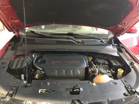 Used 2018 Jeep Compass Latitude AWD/4WD image 23
