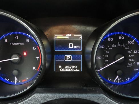 Used 2017 Subaru Outback 2.5i Premium AWD/4WD image 21