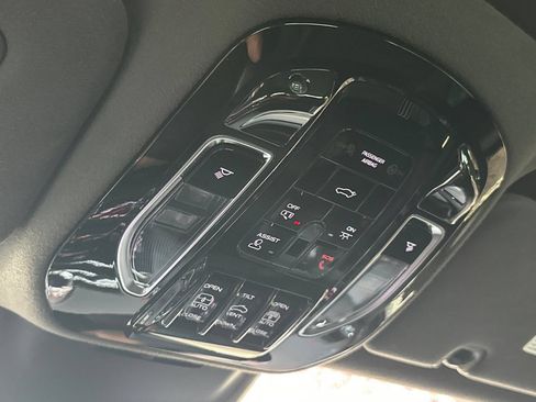 Used 2023 Maserati Grecale Modena AWD/4WD image 25