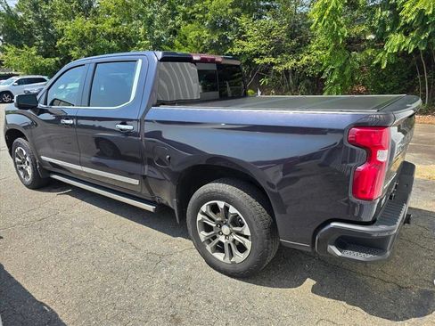 Used 2023 Chevrolet Silverado 1500 High Country w/ Z71 Off-Road Package AWD/4WD image 12