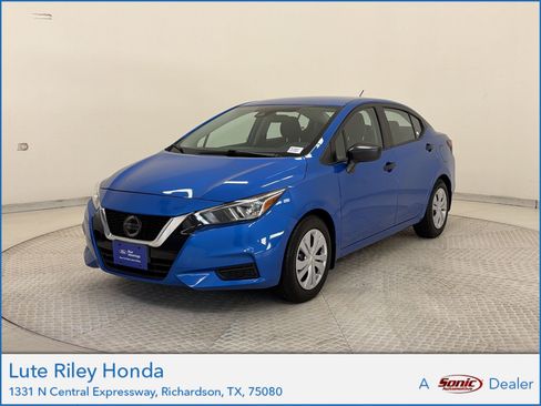 Used 2021 Nissan Versa S FWD image 1