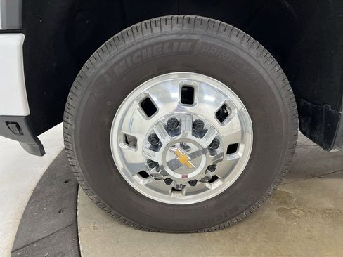 Used 2024 Chevrolet Silverado 3500 High Country w/ High Country Premium Package AWD/4WD image 26