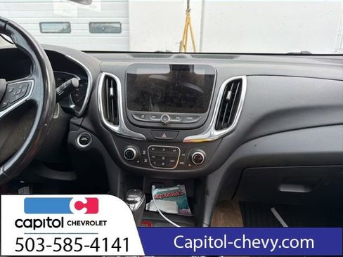 Used 2018 Chevrolet Equinox LT w/ Sun & Infotainment Package image 39