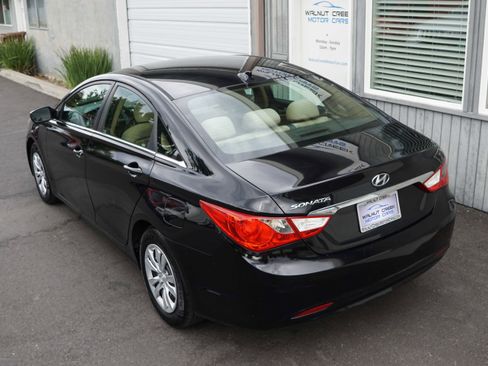 Used 2012 Hyundai Sonata GLS image 17
