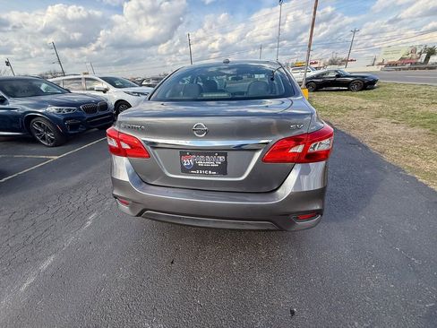 Used 2019 Nissan Sentra SV image 4