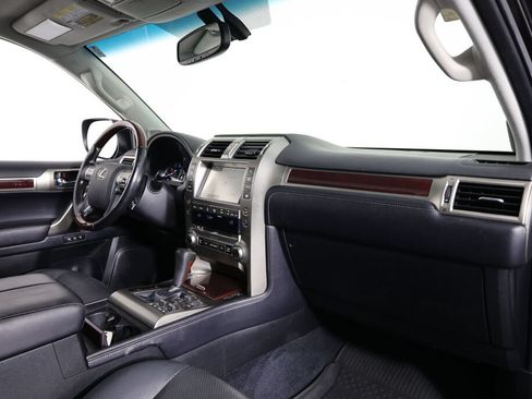 Used 2018 Lexus GX 460 Luxury w/ Preferred Accessory Package AWD/4WD image 23