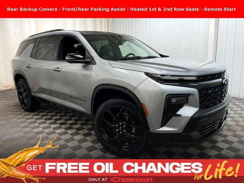 Certified 2024 Chevrolet Traverse RS image 1