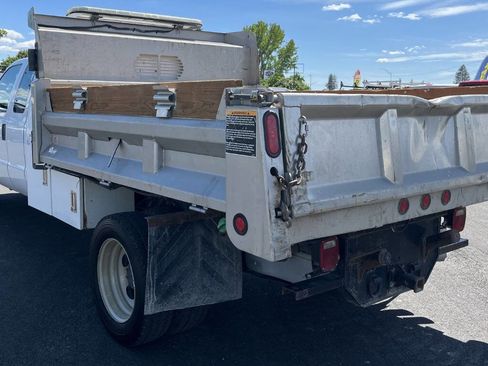 Used 2015 Ford F550 4x4 SuperCab Super Duty w/ Power Equipment Group image 5