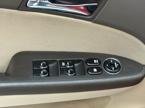 Used 2010 Hyundai Elantra SE image 17