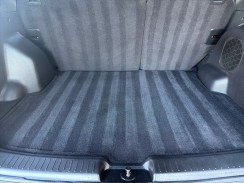 Used 2010 Ford Escape Limited image 12