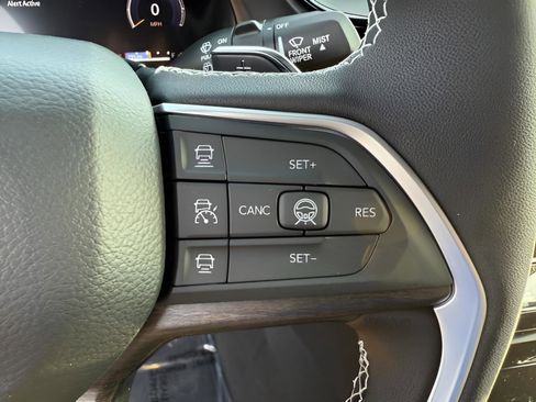 New 2026 Jeep Grand Cherokee Limited AWD/4WD image 20