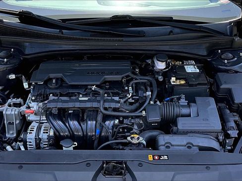 Used 2022 Hyundai Elantra SEL FWD image 29