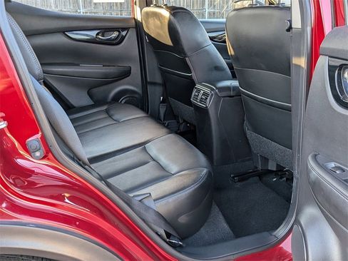 Used 2022 Nissan Rogue Sport SL image 20