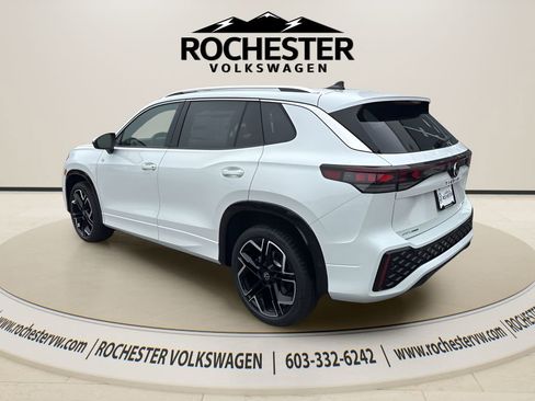 New 2026 Volkswagen Tiguan SEL R-Line AWD/4WD image 4