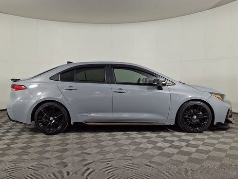 Used 2021 Toyota Corolla SE w/ Carpet Mat Package (TMS) FWD image 11