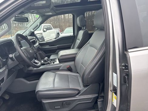 Used 2025 Ford F150 Lariat w/ Equipment Group 501A Mid image 11