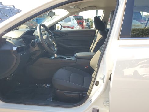 Certified 2024 Nissan Altima 2.5 S image 18