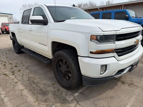 Used 2018 Chevrolet Silverado 1500 LT w/ All Star Edition image 3