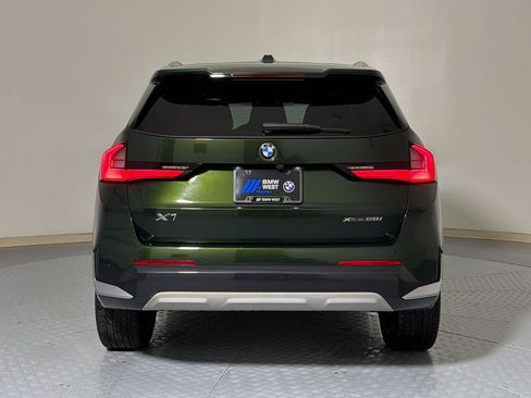 Used 2025 BMW X1 xDrive28i AWD/4WD image 10