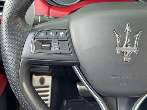 Used 2021 Maserati Ghibli Trofeo image 23