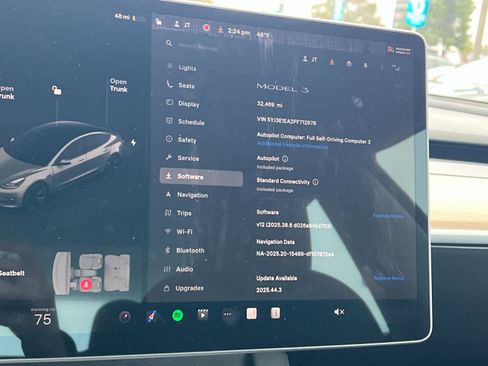 Used 2023 Tesla Model 3 Standard Range image 29