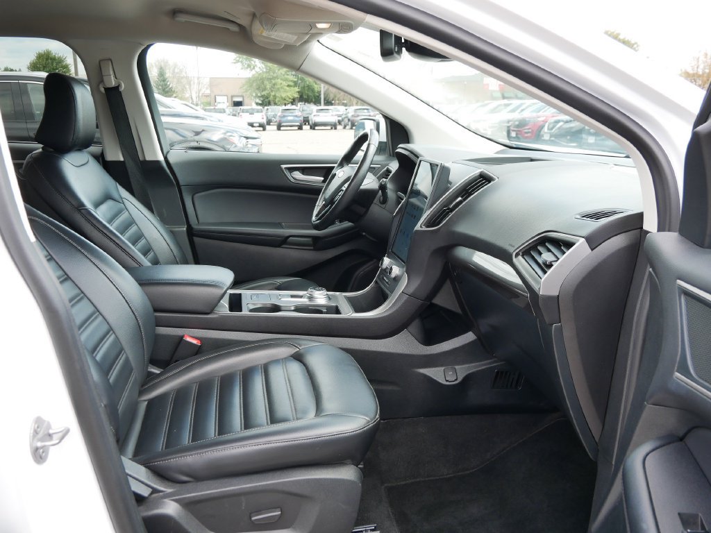Used 2024 Ford Edge SEL AWD/4WD image 13