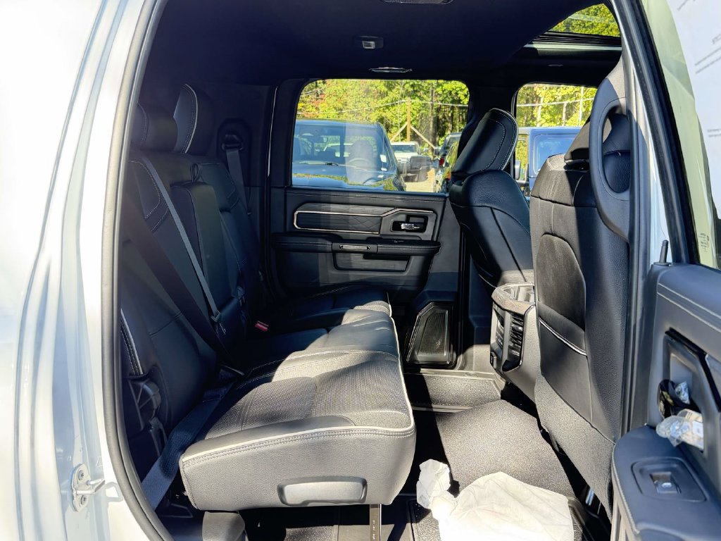 New 2027 RAM 3500 Limited AWD/4WD image 10