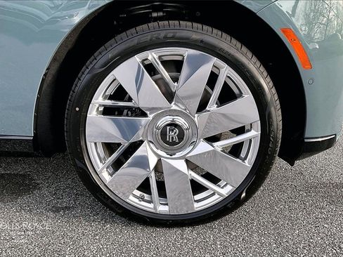 New 2026 Rolls-Royce Cullinan image 11