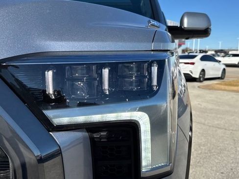 New 2026 Toyota Tundra Platinum image 9