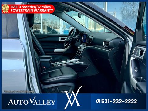 Used 2020 Ford Explorer XLT w/ Equipment Group 202A image 17