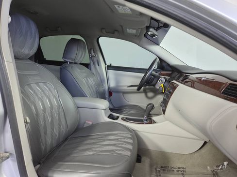 Used 2011 Chevrolet Impala LT FWD image 30