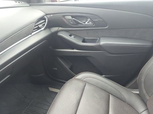 Used 2023 Chevrolet Traverse High Country w/ LPO, Floor Liner Package AWD/4WD image 30