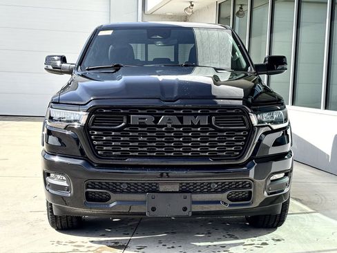 New 2026 RAM 1500 4x4 Crew Cab image 7