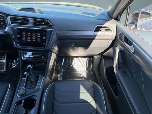 Used 2024 Volkswagen Tiguan SEL R-Line AWD/4WD image 29
