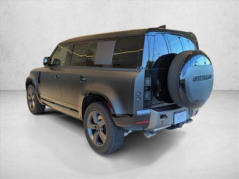 New 2026 Land Rover Defender 110 V8 image 9