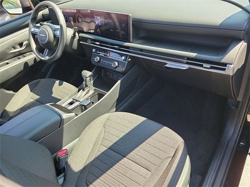 New 2025 Hyundai Santa Cruz SE image 13