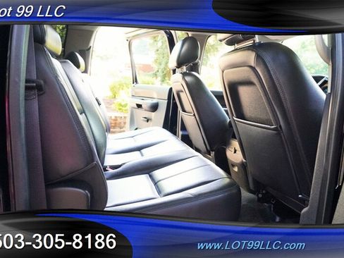 Used 2013 Chevrolet Silverado 2500 LT w/ Interior Plus Package AWD/4WD image 18