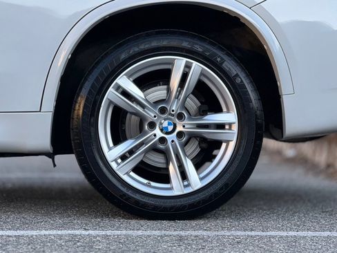 Used 2017 BMW X5 xDrive40e image 32