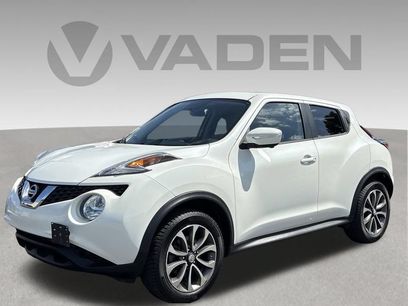 Used 2017 Nissan Juke SV w/ Technology Package