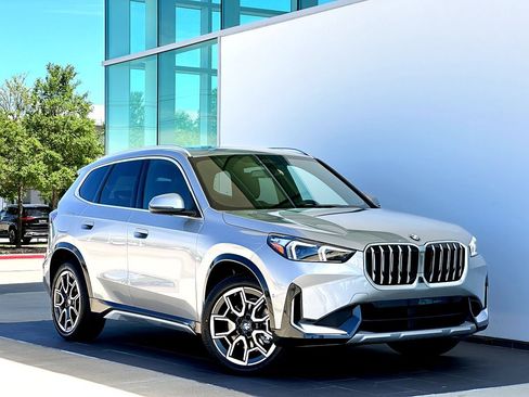 New 2026 BMW X1 xDrive28i w/ Technology Package image 1