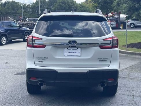 Used 2024 Subaru Ascent Touring AWD/4WD image 3