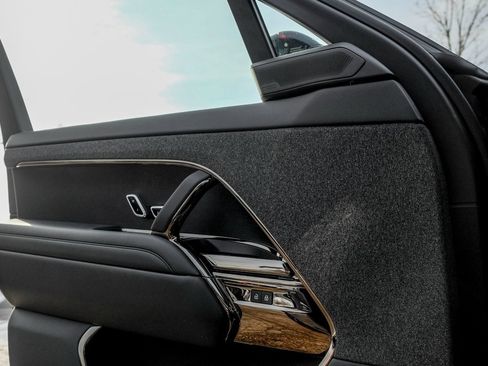 New 2026 Land Rover Range Rover Sport Dynamic SE image 11